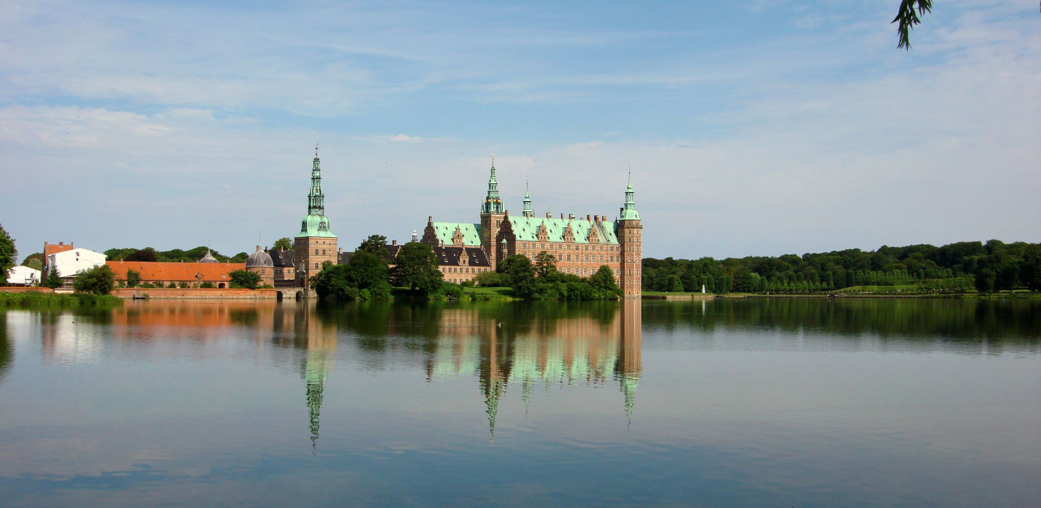 Những tòa lâu đài tráng lệ ở xứ sở thần tiên Đan Mạch